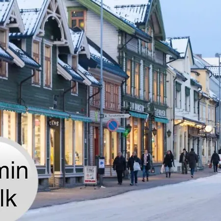 公寓 Leilighet Med Sjoutsikt Og Gangavstand Til Sentrum *